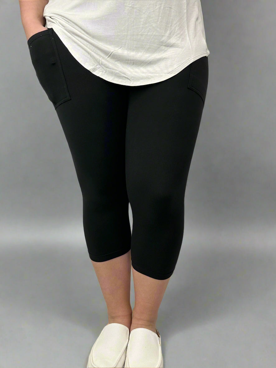 Black Capri w/ Pockets *RTS