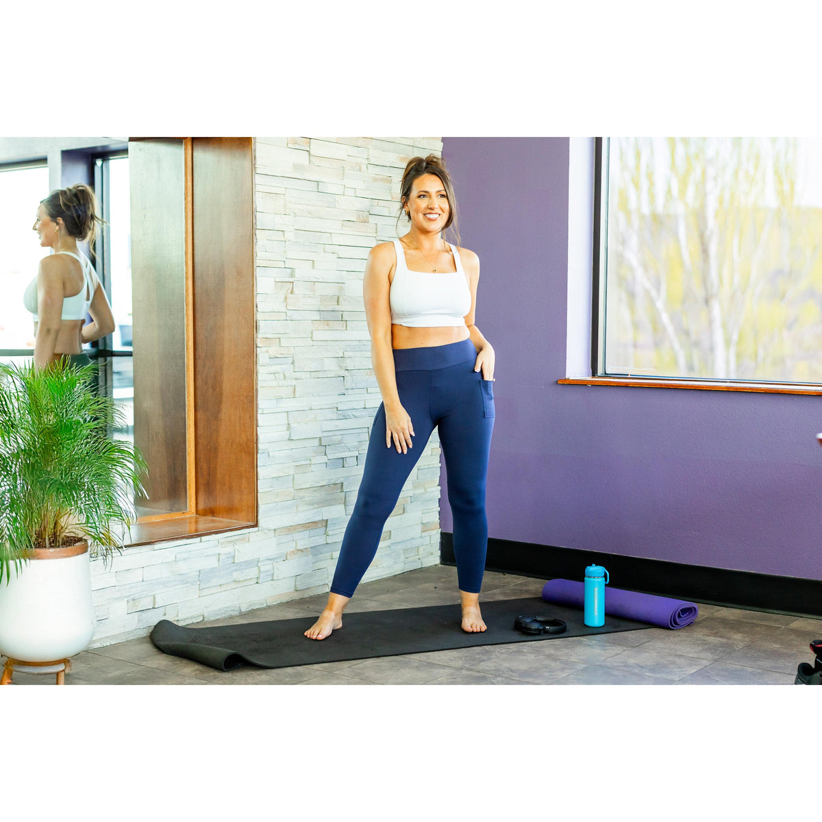 Julia Rose The Riley navy 7/8 ankle length leggings with pockets, high-waisted women’s leggings