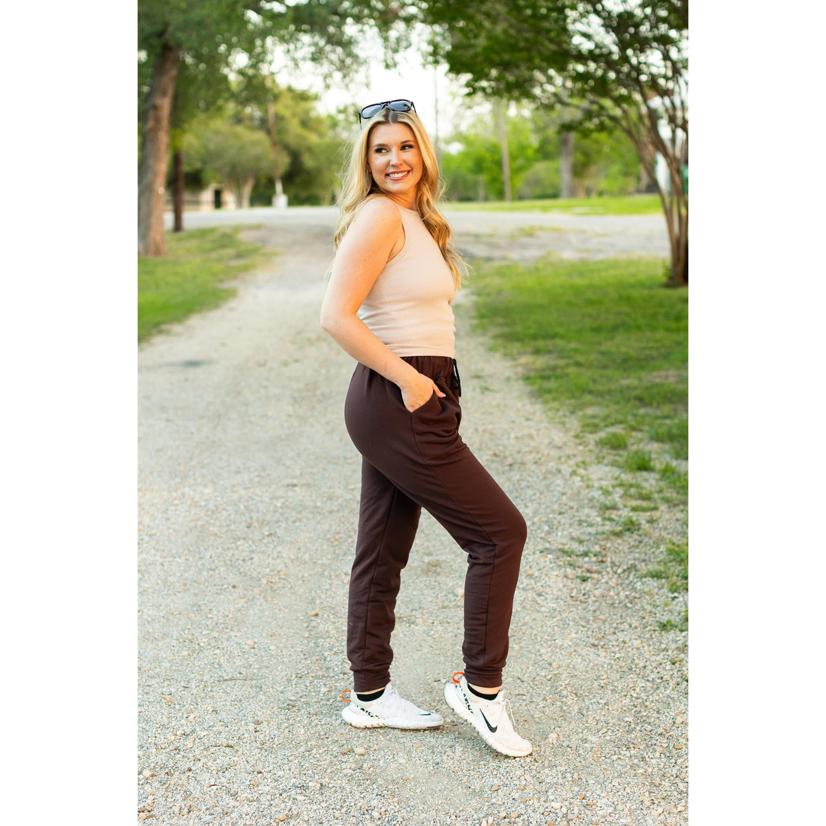 Ready to Ship | The Brinley - Brown Fleece Joggers