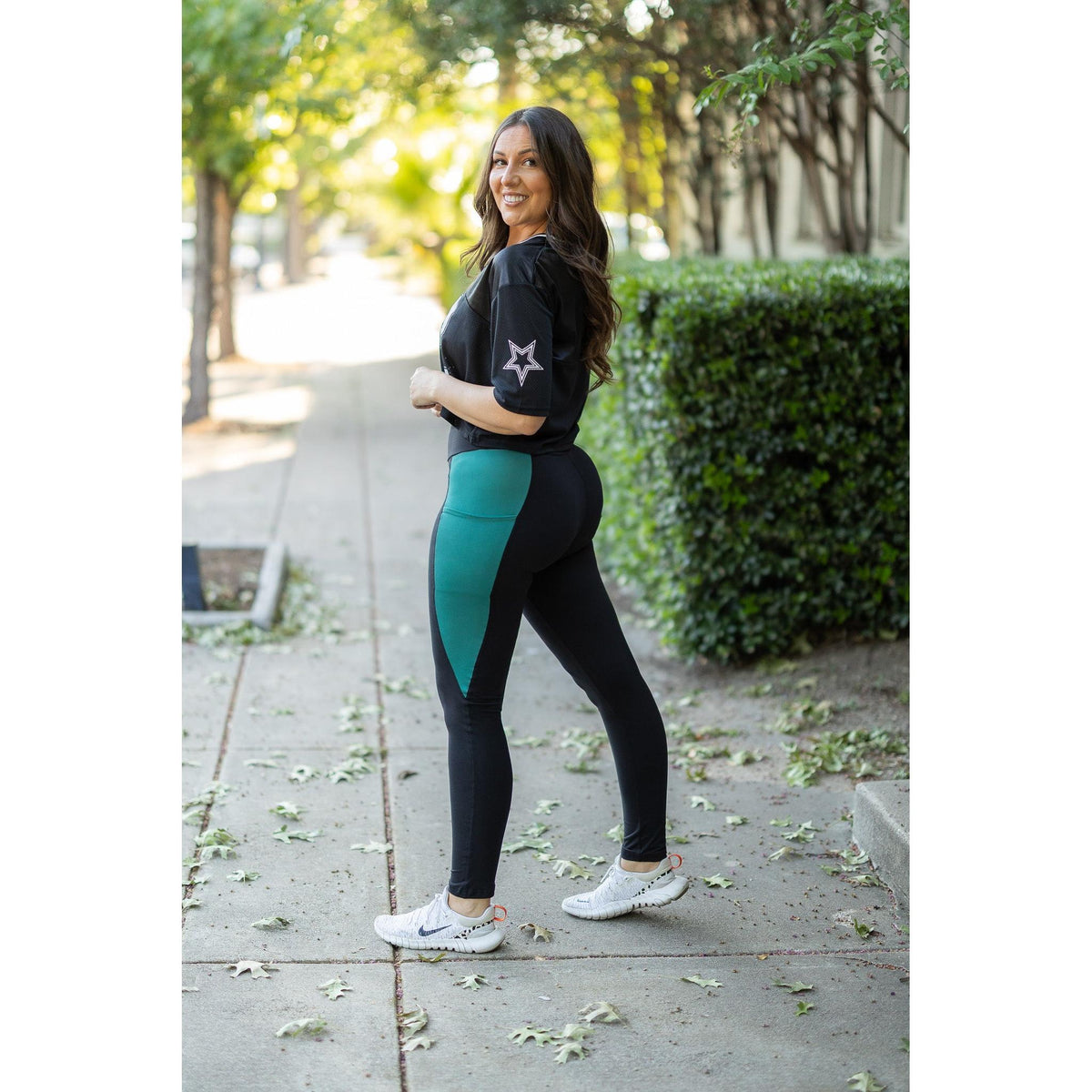 Julia Rose Gracie Green Panel Full Length Leggings women’s boutique leggings front view, Woman wearing Julia Rose Gracie leggings with green panel detail