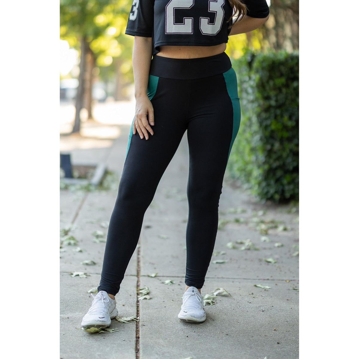 Julia Rose Gracie Green Panel Full Length Leggings women’s boutique leggings front view, Woman wearing Julia Rose Gracie leggings with green panel detail
