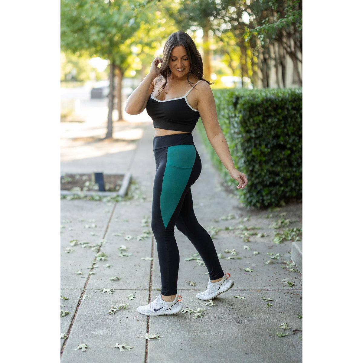 Julia Rose Gracie Green Panel Full Length Leggings women’s boutique leggings front view, Woman wearing Julia Rose Gracie leggings with green panel detail