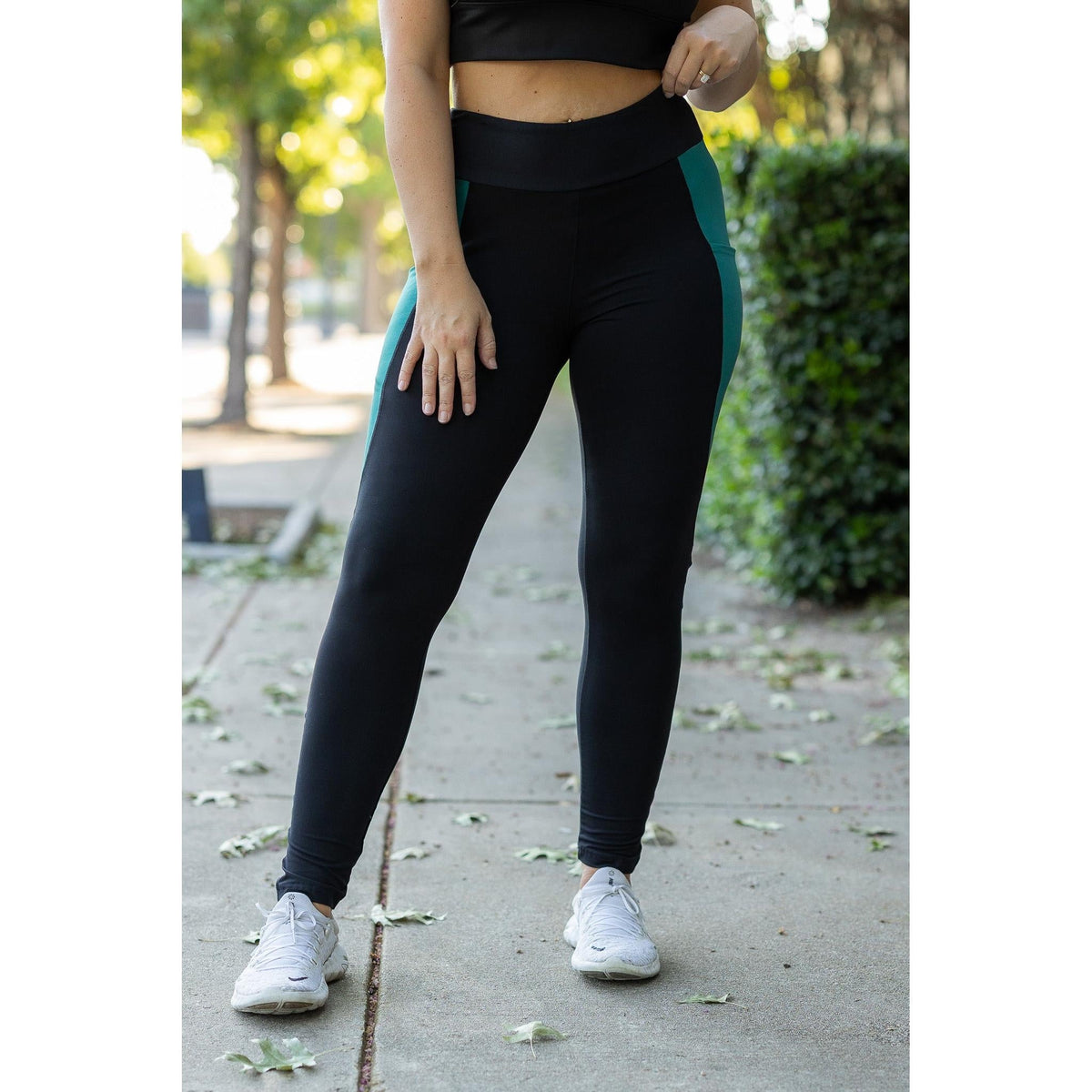 Julia Rose Gracie Green Panel Full Length Leggings women’s boutique leggings front view, Woman wearing Julia Rose Gracie leggings with green panel detail