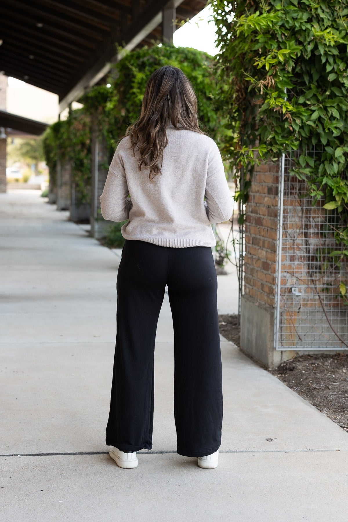 Ready to Ship | The Jenna - Comfy Wide Leg Fleece pants*