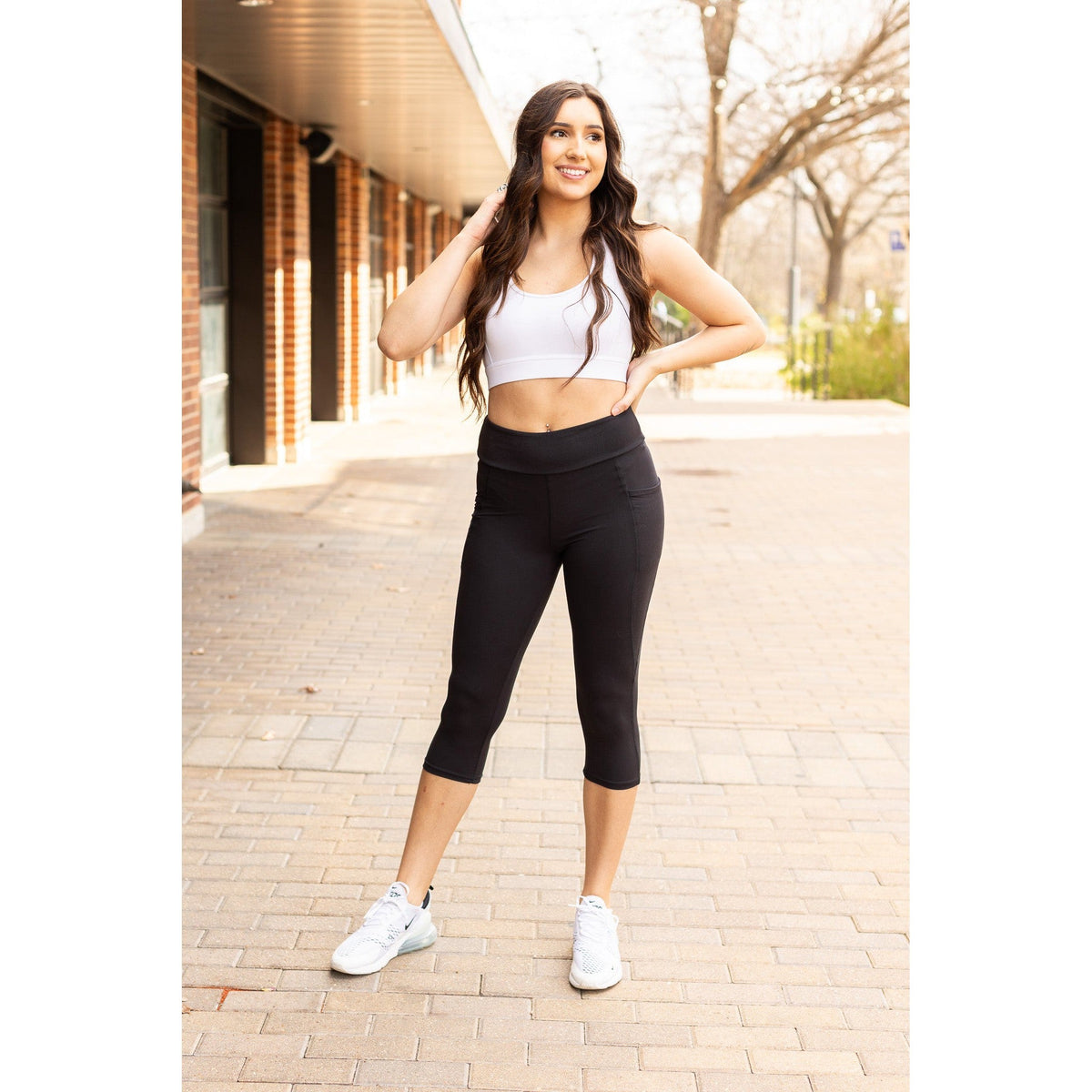 Julia Rose Sleek Pocket Collection capri leggings with pockets high-waisted women’s leggings