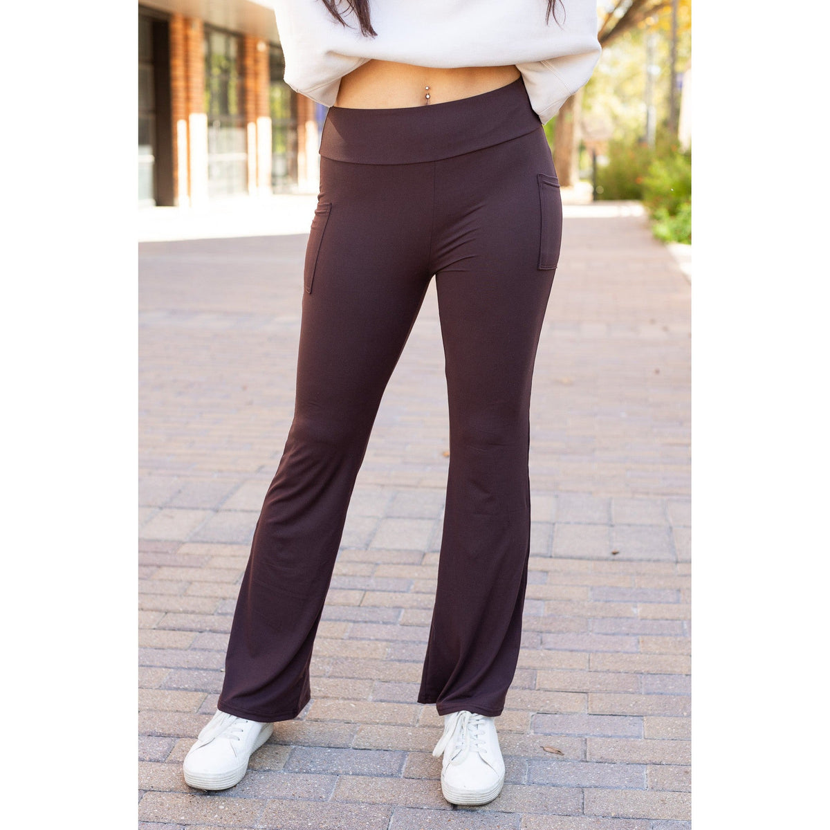 High-waisted brown bootcut leggings with pockets by Julia Rose, Julia Rose women’s brown flared leggings lifestyle image