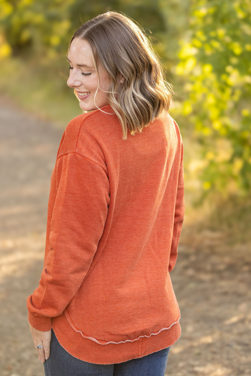 IN STOCK Vintage Wash Pullover - Rust - Large