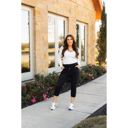 Ready to Ship  | The Sierra - Cropped Joggers