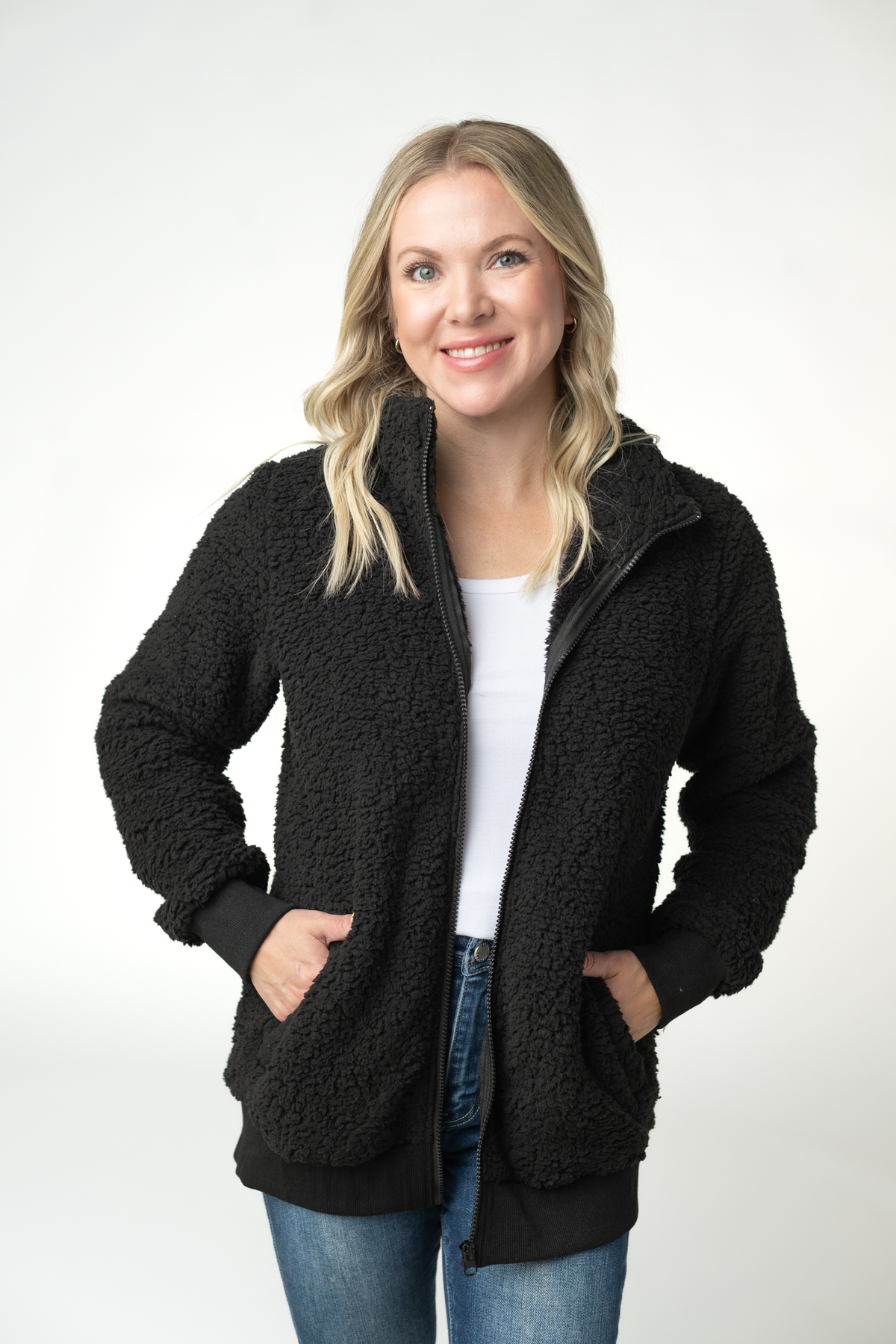 IN STOCK Skylar Sherpa Fullzip - Black
